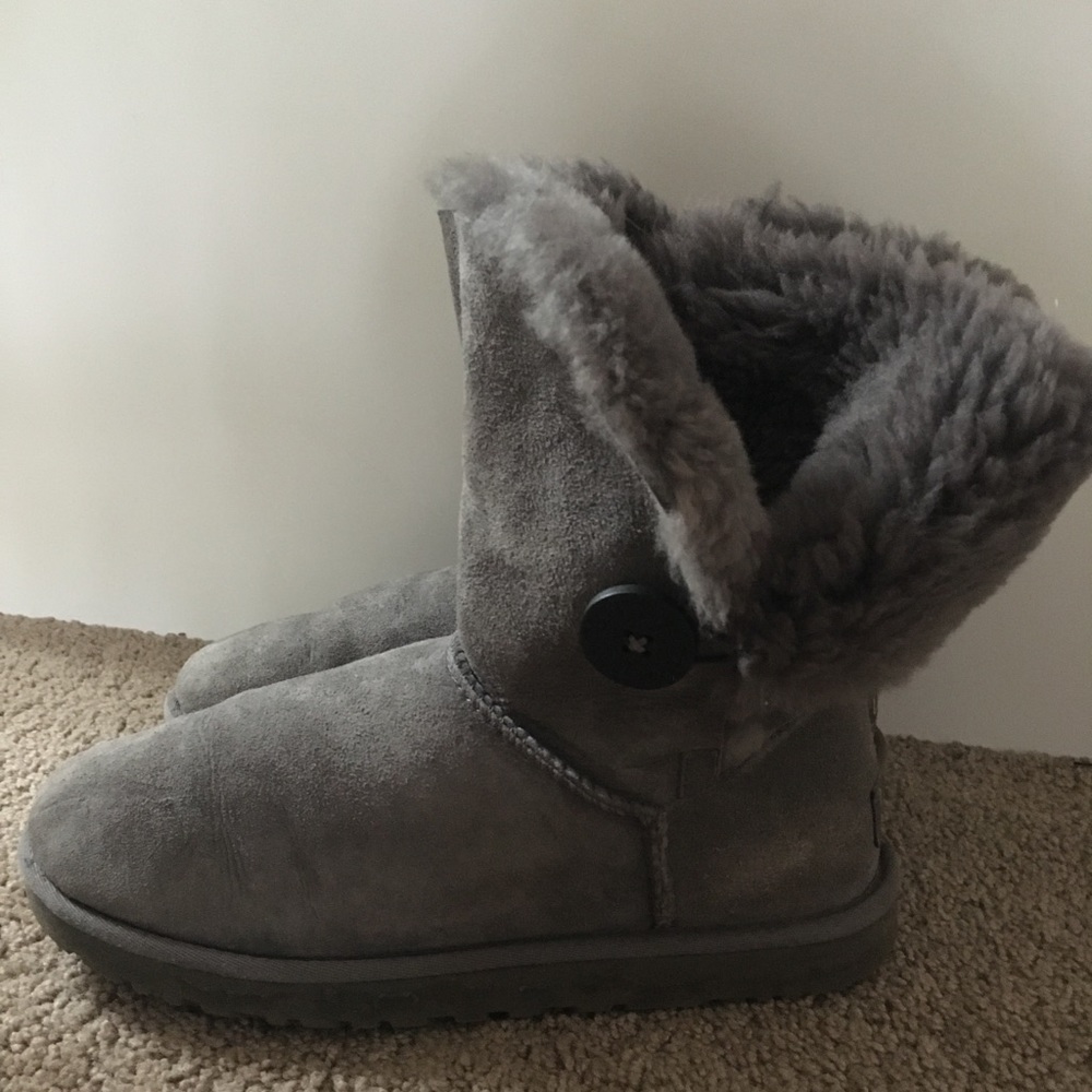 Bailey button UGG boot